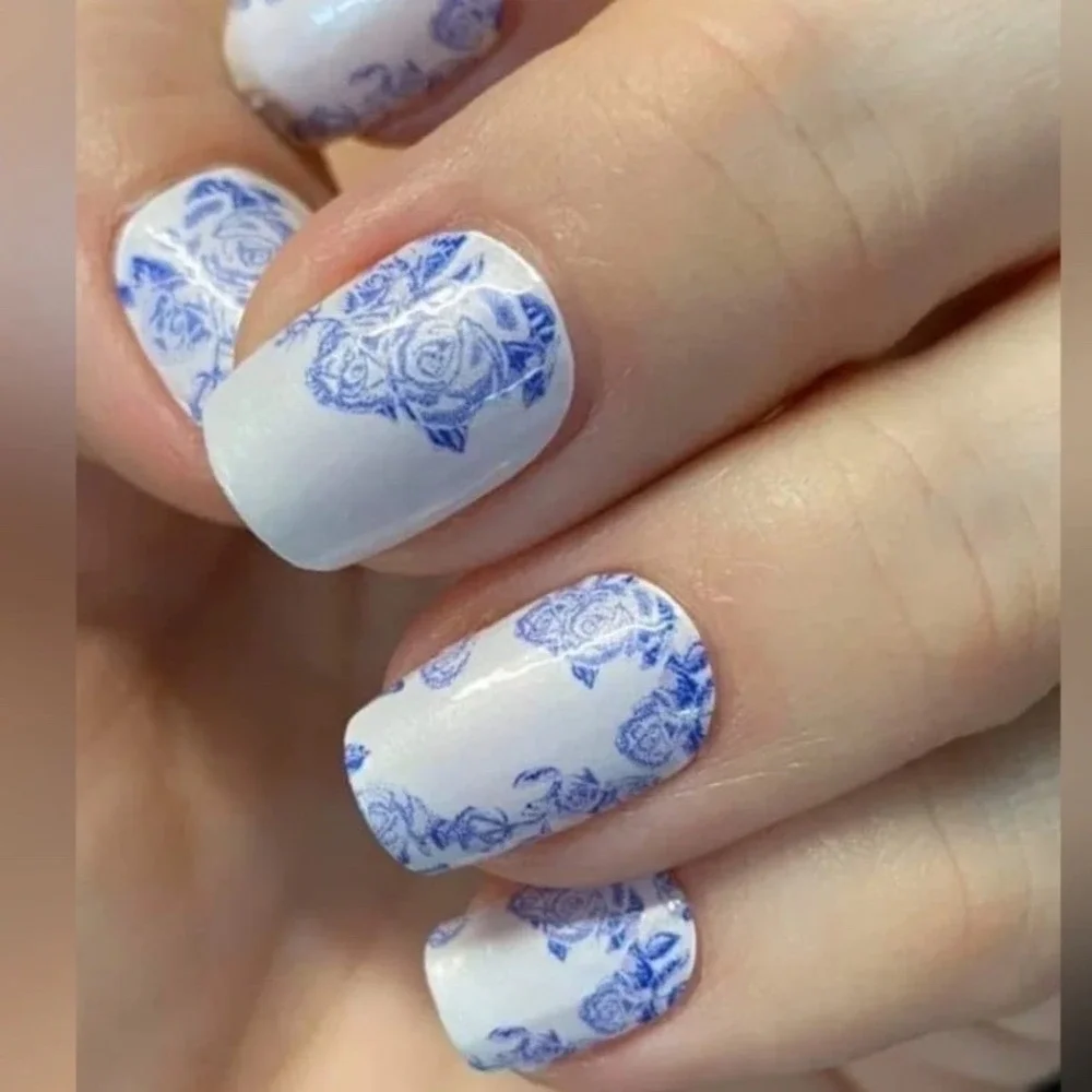 Color Street Floral of the Story‎ Nail Polish Strips Blue White Rose FDF268 NIB